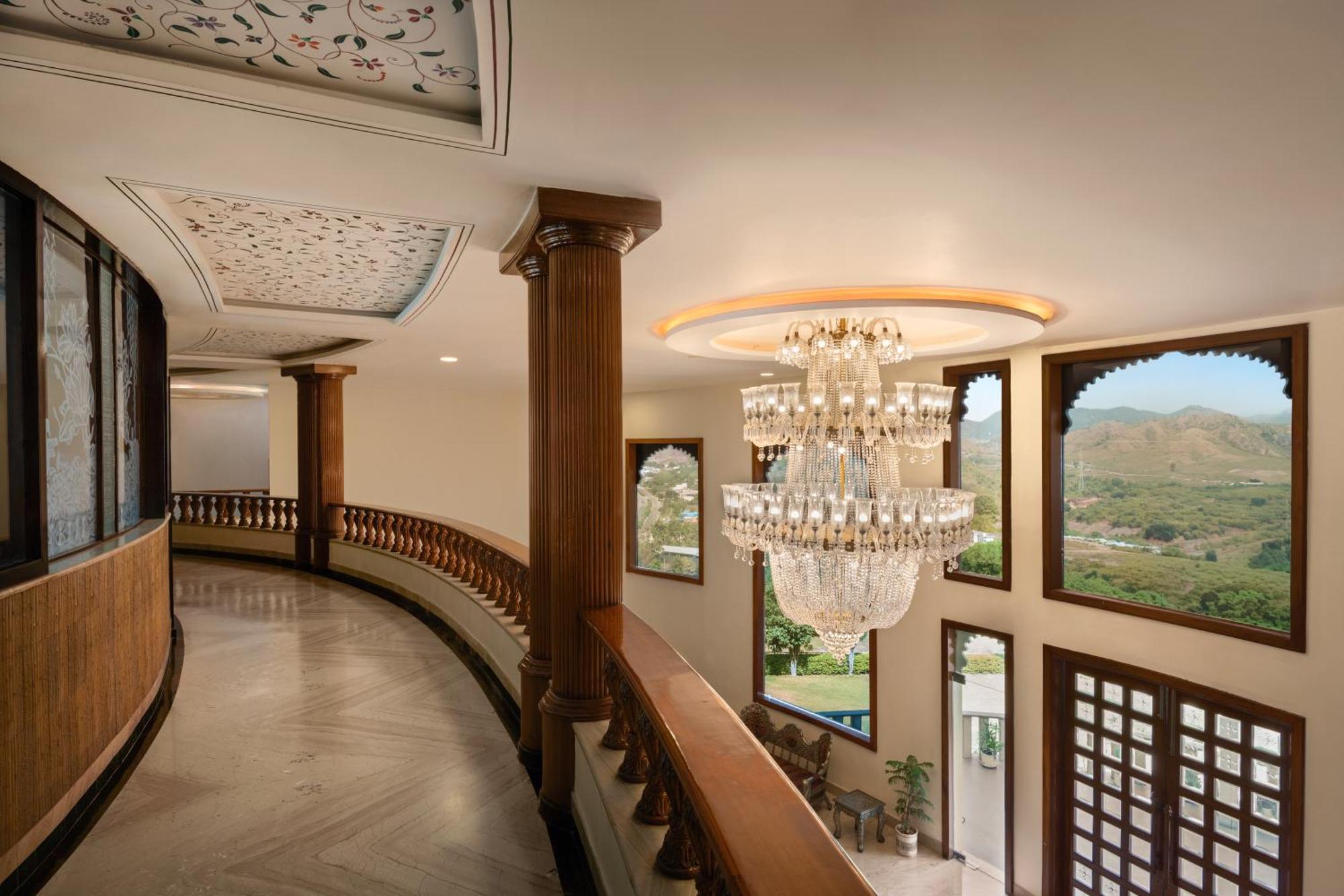Bhairavgarh Palace Удайпур Экстерьер фото